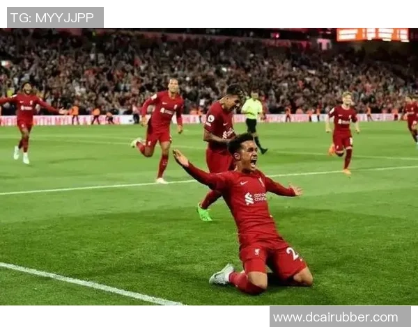 英超激战：利物浦惊险逆转热刺上演帽子戏法历史冷门瞬间