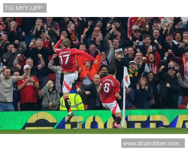 西甲激战:马竞与阿森纳战平帽子戏法引发争议判罚热议