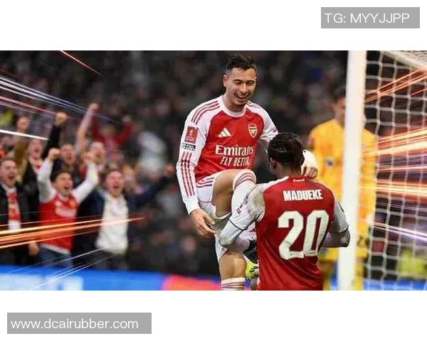 中超激战马竞逆转多特蒙德红牌事件引发全场热议与转会传闻