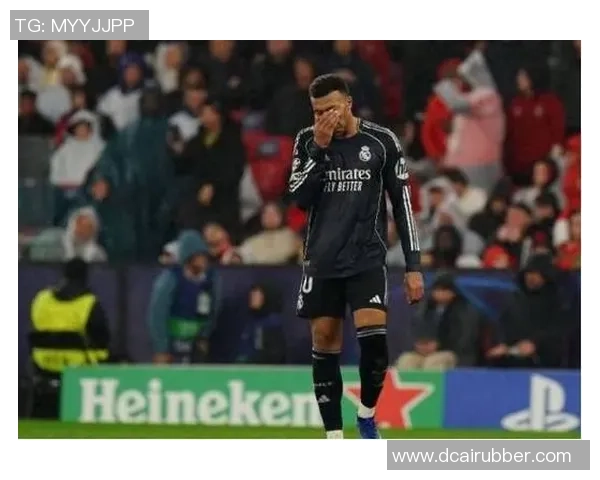 那不勒斯狂胜皇马四球大捷乌龙球瞬间点燃全场激情集锦