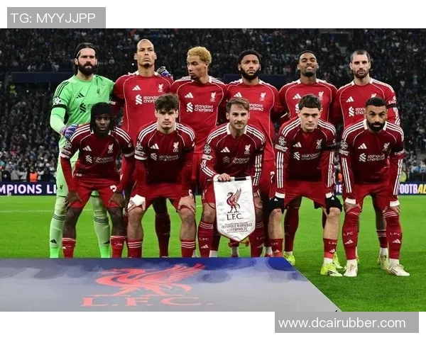 拜仁小胜阿森纳友谊赛精彩瞬间引发全场热烈反响